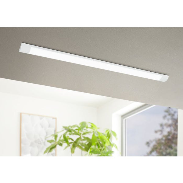 LANKY 1190mm narrow LED batten