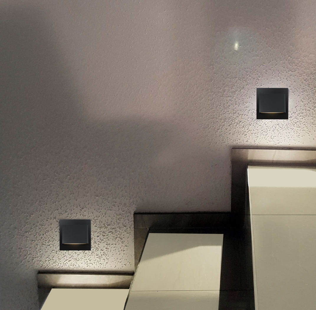 BREA SQUARE STAIR LIGHT BLACK