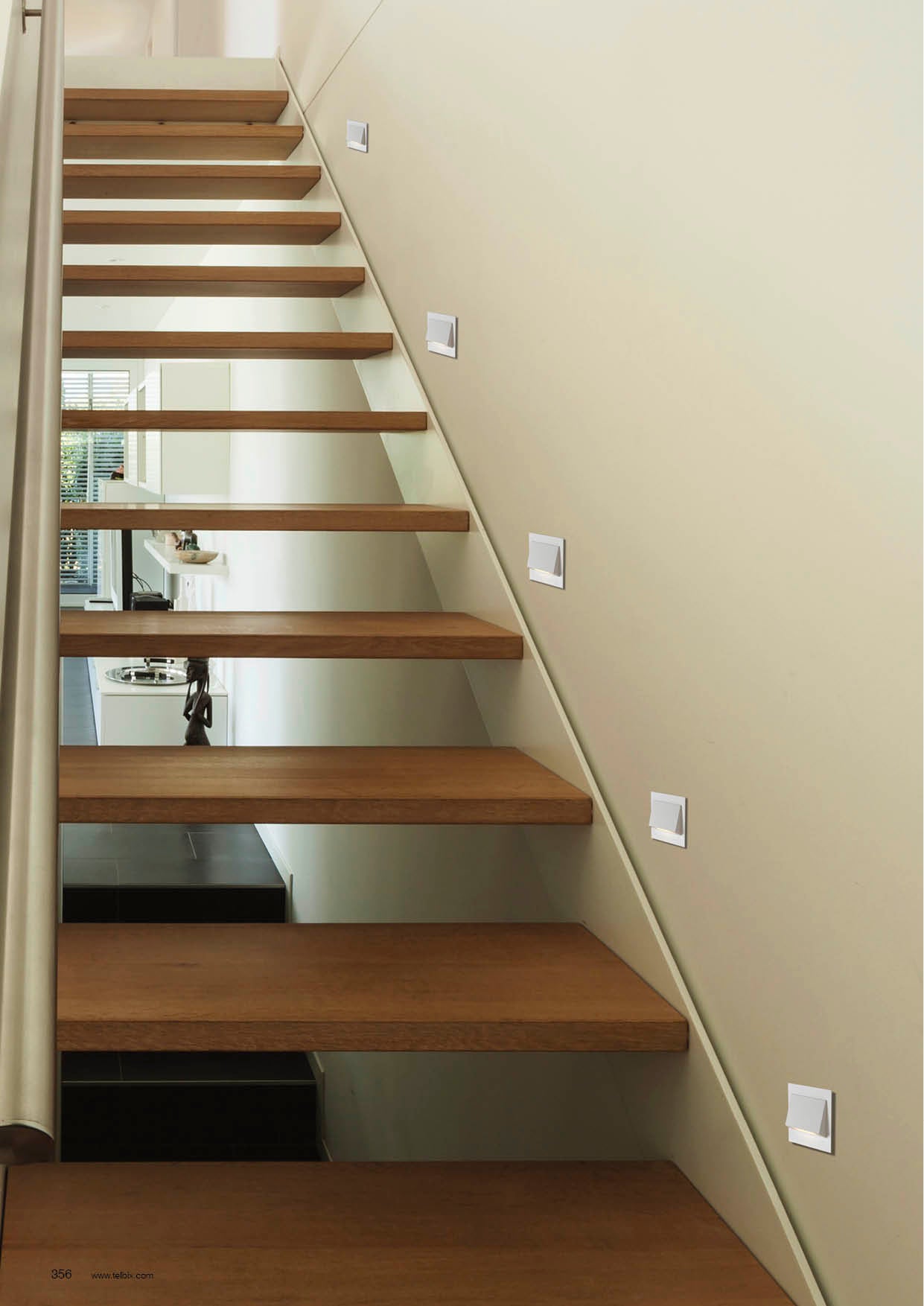BREA SQUARE STAIR LIGHT ALUMINIUM