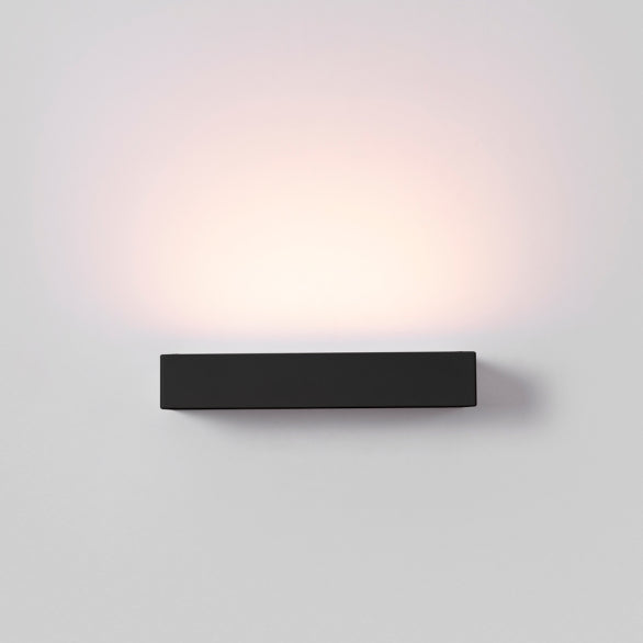 SQUARE UP WALL LIGHT BLACK 20W