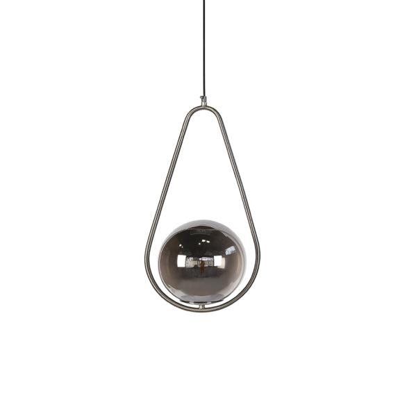 LUCY TRIANGLE NK PENDANT